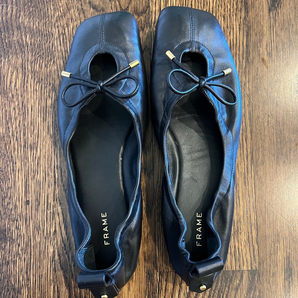 2021 Frame ballet flats